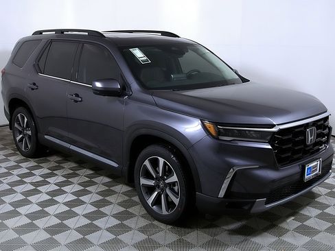 Used 2024 Honda Pilot Elite image 6