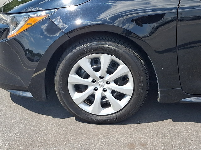 Used 2024 Toyota Corolla LE FWD image 8