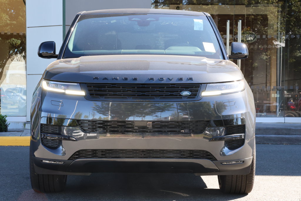 New 2027 Land Rover Range Rover Sport SE AWD/4WD image 2
