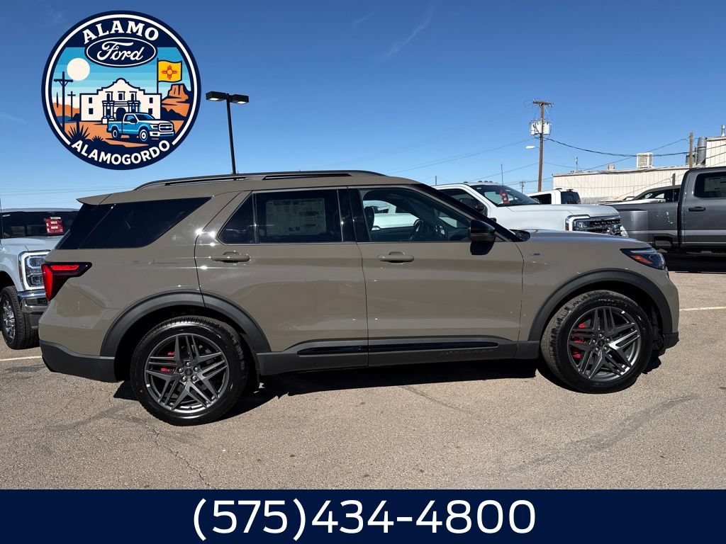 New 2026 Ford Explorer ST-Line w/ ST-Line Street Pack RWD image 15