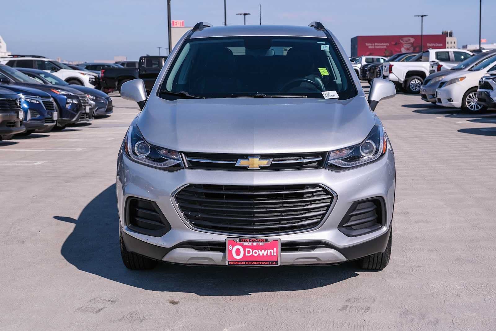 Used 2022 Chevrolet Trax LT w/ Driver Confidence Package AWD/4WD image 2