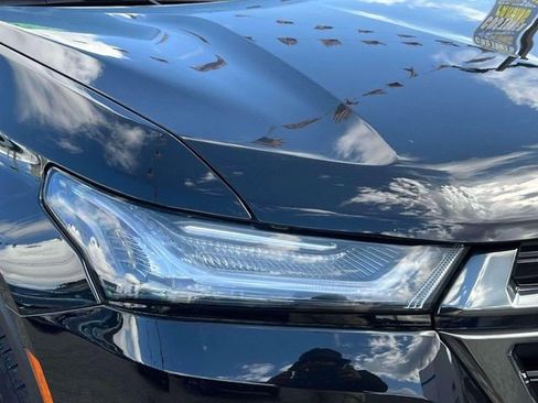 Certified 2023 Chevrolet Traverse RS AWD/4WD image 6