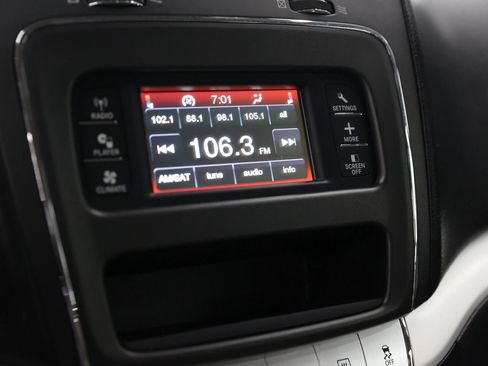 Used 2015 Dodge Journey American Value Package w/ Flexible Seating Group FWD image 36
