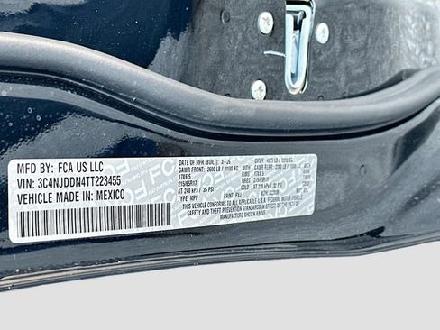 New 2026 Jeep Compass Trailhawk w/ Sun, Sound & Navigation Group AWD/4WD image 35