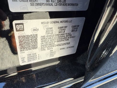 Used 2025 GMC Sierra 1500 SLT image 43