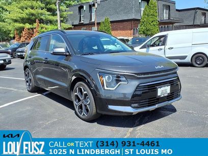 Used 2023 Kia Niro EX Touring
