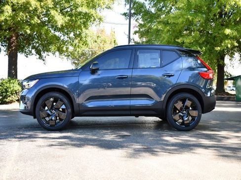 New 2026 Volvo XC40 B5 Ultra w/ Protection Package Premier image 4
