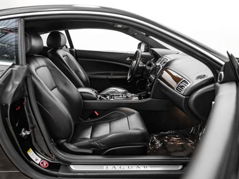 Used 2014 Jaguar XK Coupe image 21