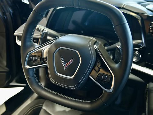 Used 2025 Chevrolet Corvette Stingray Coupe w/ 1LT RWD image 22