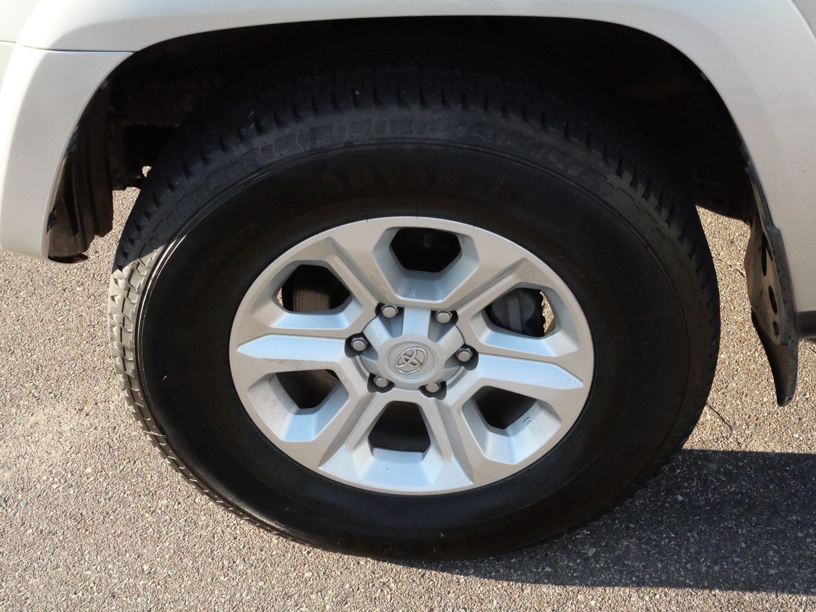 Used 2023 Toyota 4Runner SR5 AWD/4WD image 15