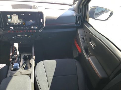 Certified 2025 Nissan Frontier Pro-X w/ Pro Convenience Package image 28
