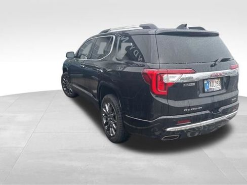 Used 2023 GMC Acadia Denali w/ Black Diamond Edition image 10