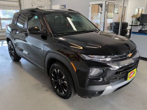 Certified 2023 Chevrolet TrailBlazer LT w/ Convenience Package FWD image 7