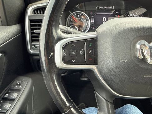 Used 2019 RAM 1500 Big Horn AWD/4WD image 12