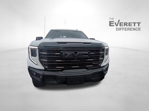 Used 2025 GMC Sierra 1500 AT4X AWD/4WD image 2