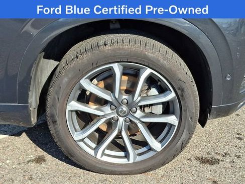 Used 2017 Volvo XC90 T5 Momentum w/ Vision Package AWD/4WD image 10