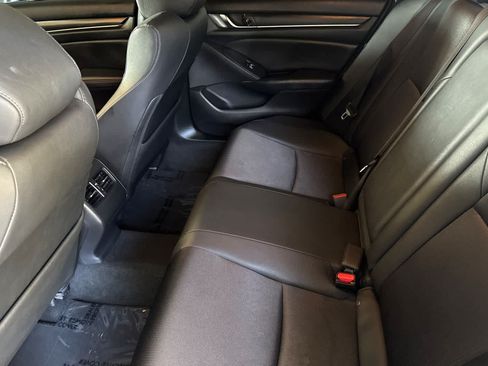 Used 2020 Honda Accord Sport image 4