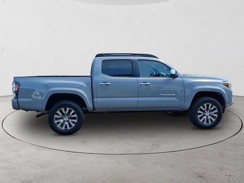 Used 2020 Toyota Tacoma Limited AWD/4WD image 4