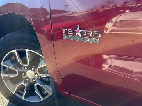 Used 2019 Chevrolet Silverado 1500 LT w/ Texas Edition image 4