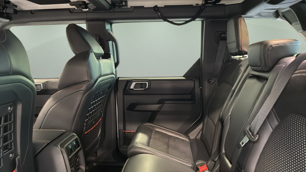 Used 2025 Ford Bronco Raptor AWD/4WD image 16