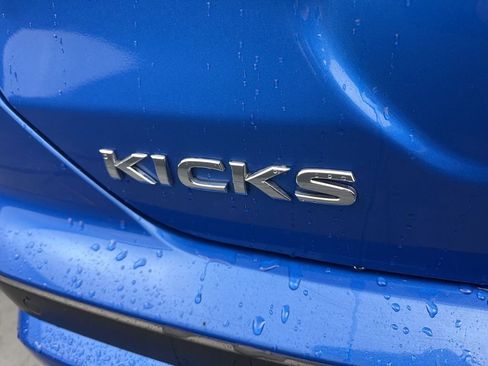 Used 2024 Nissan Kicks SR image 39