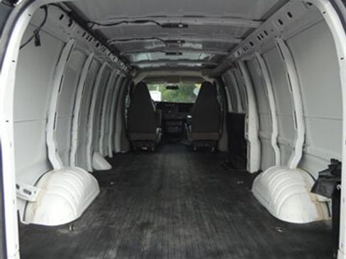 Used 2023 Chevrolet Express 2500 Extended w/ Driver Convenience Package image 14