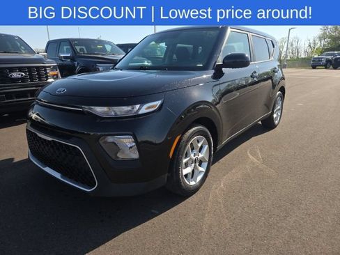 Used 2020 Kia Soul S FWD image 2