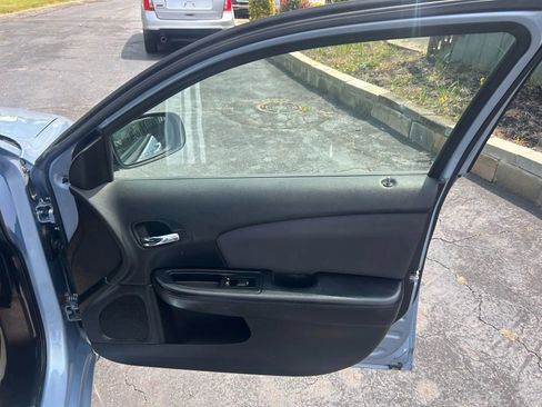 Used 2012 Chrysler 200 Touring w/ Sun/Sound Group image 11