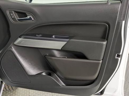 Used 2022 Chevrolet Colorado LT w/ Fleet Safety Package RWD image 22