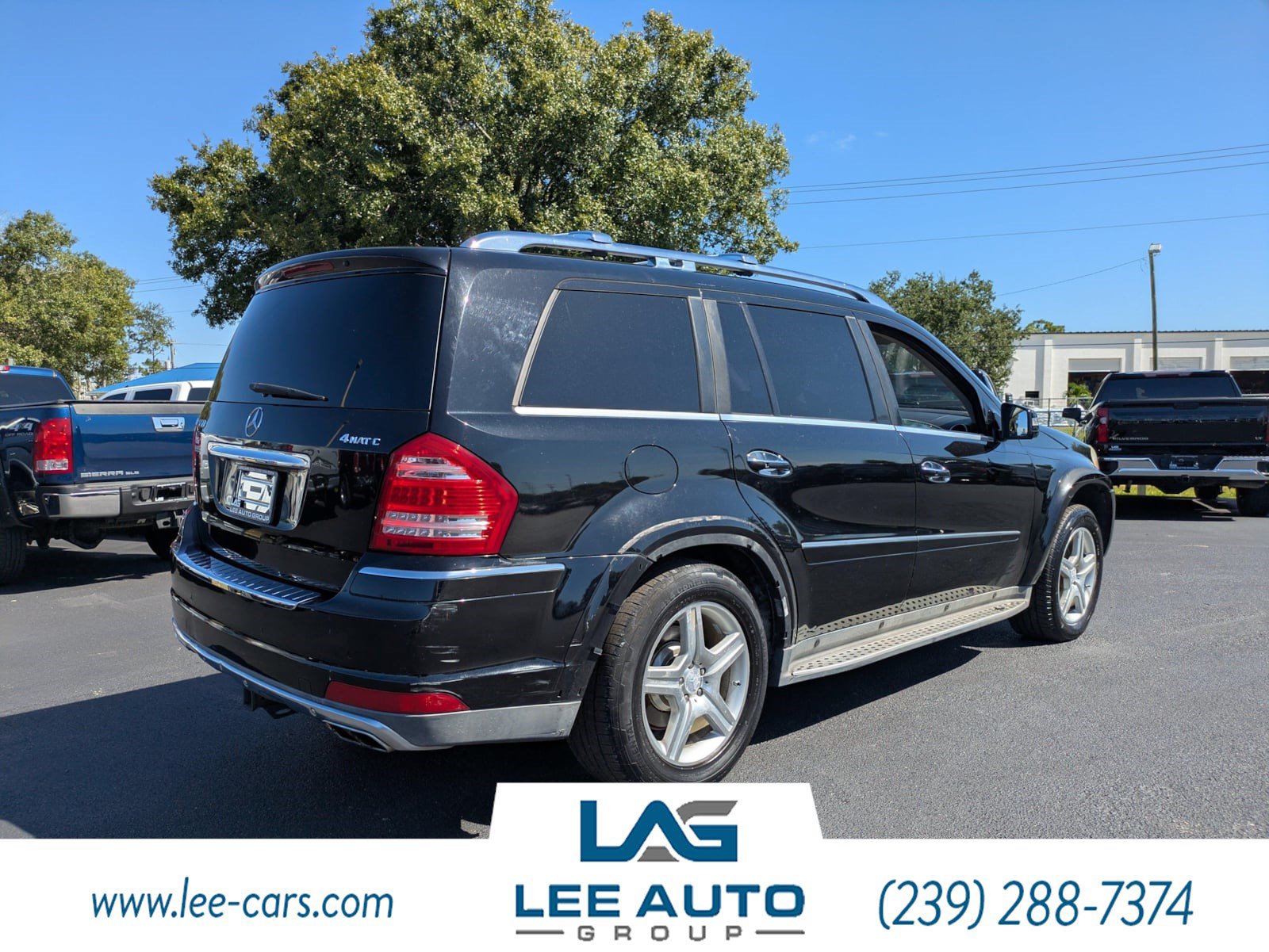 Used 2012 Mercedes-Benz GL 550 4MATIC image 3