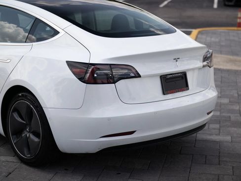 Used 2020 Tesla Model 3 Long Range AWD/4WD image 11