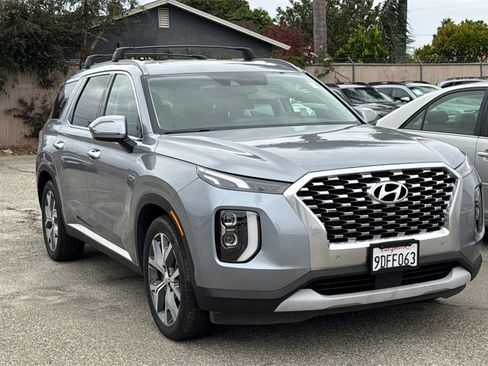 Used 2020 Hyundai Palisade SEL image 2