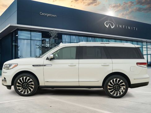 Used 2024 Lincoln Navigator Black Label AWD/4WD image 6