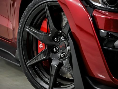 Used 2020 Ford Mustang Shelby GT500 w/ Carbon Fiber Track Pack RWD image 4