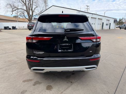 Used 2022 Mitsubishi Outlander SE image 30