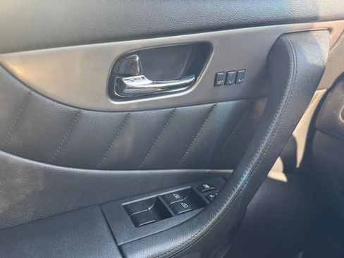 Used 2014 INFINITI QX70 3.7 w/ Premium Package image 25