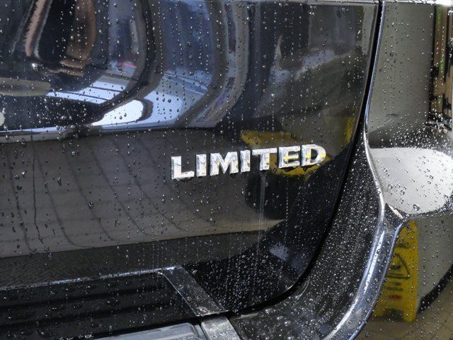 Used 2019 Jeep Grand Cherokee Limited AWD/4WD image 7