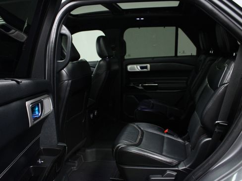 Used 2023 Ford Explorer ST w/ Equipment Group 401A image 13