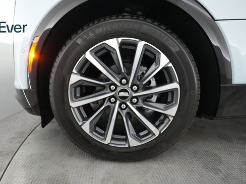 Used 2024 Cadillac Lyriq Sport AWD/4WD image 19