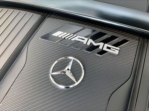 New 2026 Mercedes-Benz E 53 AMG e 4MATIC Sedan image 17