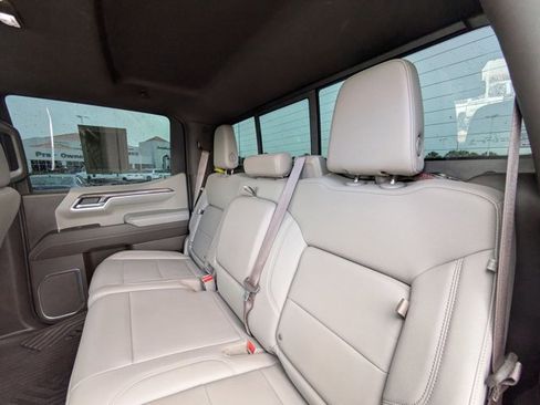 Used 2023 Chevrolet Silverado 1500 LTZ w/ LTZ Convenience Package II AWD/4WD image 15