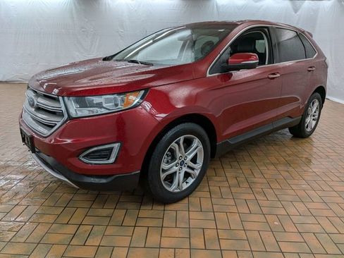 Used 2017 Ford Edge Titanium image 3