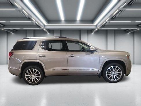 Used 2023 GMC Acadia Denali w/ Denali Technology Package AWD/4WD image 1