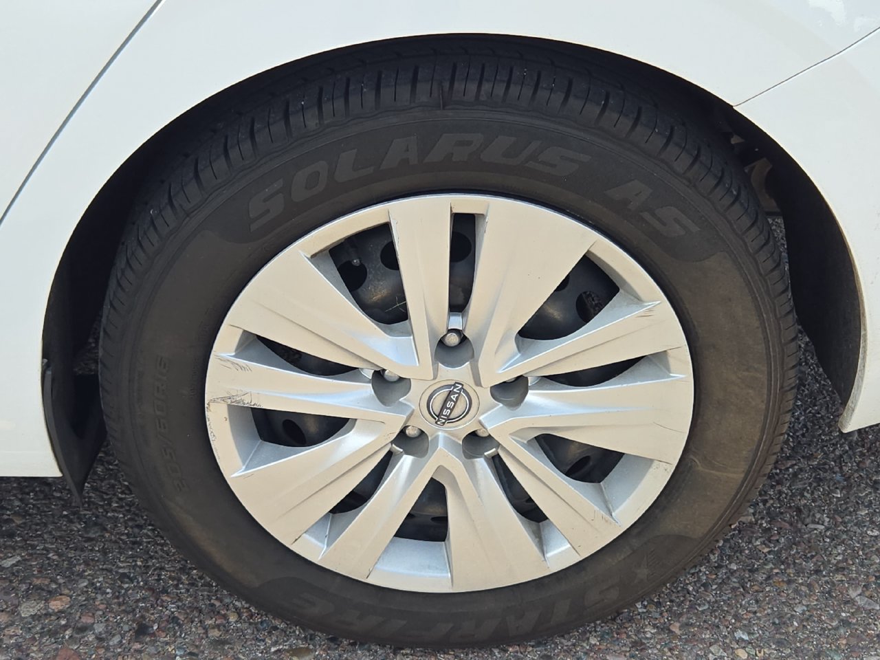 Used 2024 Nissan Sentra S FWD image 25
