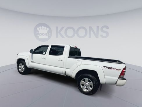 Used 2015 Toyota Tacoma 4x4 Double Cab w/ TRD Sport Package image 8