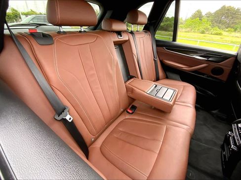 Used 2018 BMW X5 xDrive35i image 19