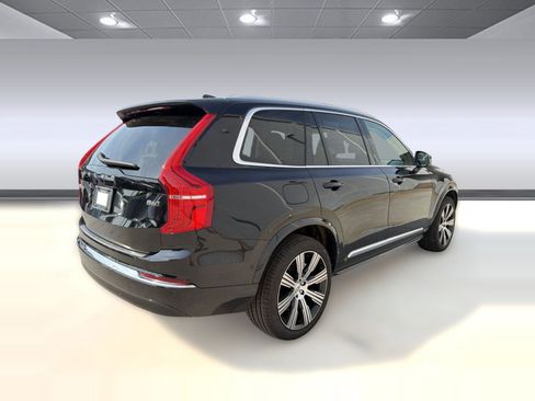 Certified 2024 Volvo XC90 B6 Plus w/ Protection Package Premier AWD/4WD image 9