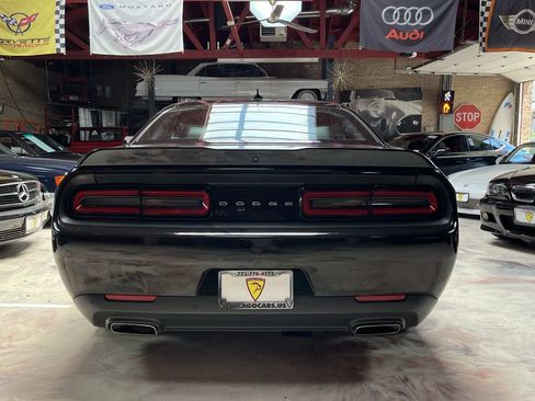 Used 2015 Dodge Challenger SXT Plus RWD image 6
