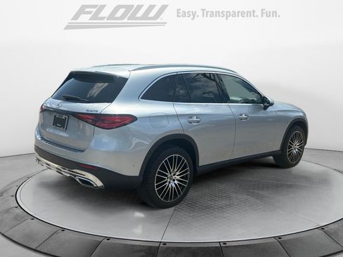 Used 2023 Mercedes-Benz GLC 300 4MATIC image 9