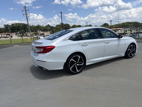 Used 2022 Honda Accord Sport image 24